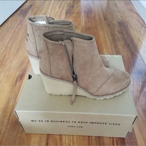 NWT!! Toffee Microfiber Wedge Bootie.